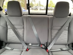 Nissan Frontier S Crew Cab 4x4 2026