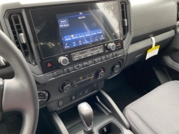 Nissan Frontier S Crew Cab 4x4 2026