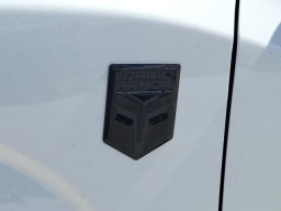 Nissan Frontier SV Crew Cab 4x4 2026