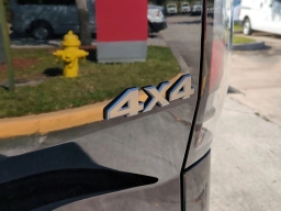 Nissan Frontier SV Crew Cab 4x4 2026