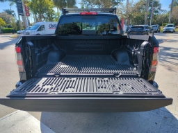 Nissan Frontier SV Crew Cab 4x4 2026