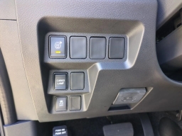 Nissan Frontier SV Crew Cab 4x4 2026