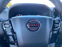 Nissan Frontier PRO-4X Crew Cab 4x4 2026