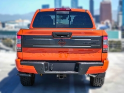 Nissan Frontier PRO-4X Crew Cab 4x4 2026