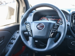 Nissan Frontier PRO-4X Crew Cab 4x4 2026