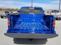 Nissan Frontier SV Crew Cab 4x4 2026