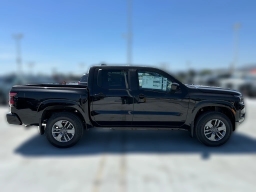 Nissan Frontier SV Crew Cab 4x4 2026