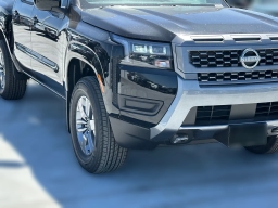 Nissan Frontier SV Crew Cab 4x4 2026