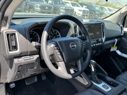 Nissan Frontier SV Crew Cab 4x4 2026