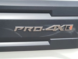 Nissan Frontier PRO-4X w/R Package Crew Cab 4x4 2026