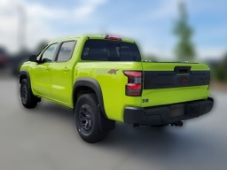 Nissan Frontier PRO-4X Crew Cab 4x4 2026