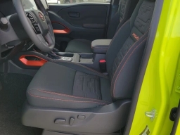 Nissan Frontier PRO-4X Crew Cab 4x4 2026