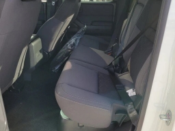 Nissan Frontier SV Crew Cab 4x4 2026