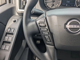 Nissan Frontier SV Crew Cab 4x4 2026