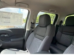 Nissan Frontier SV Crew Cab 4x4 2026