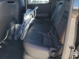 Nissan Frontier PRO-4X Crew Cab 4x4 2026