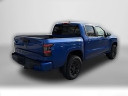 Nissan Frontier SV Crew Cab 4x4 2026