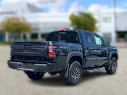 Nissan Frontier PRO-4X w/R Package Crew Cab 4x4 2026