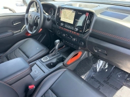 Nissan Frontier PRO-4X w/R Package Crew Cab 4x4 2026