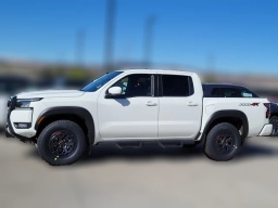 Nissan Frontier PRO-4X Crew Cab 4x4 2026