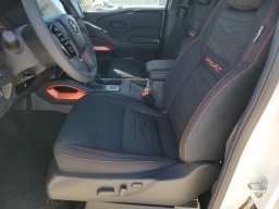 Nissan Frontier PRO-4X Crew Cab 4x4 2026