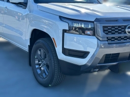 Nissan Frontier SV Crew Cab 4x4 2026