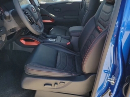 Nissan Frontier PRO-4X Crew Cab 4x4 2026