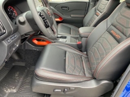 Nissan Frontier PRO-4X Crew Cab 4x4 Long Bed 2026