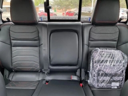 Nissan Frontier PRO-4X Crew Cab 4x4 Long Bed 2026