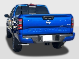 Nissan Frontier SV Crew Cab 4x4 Long Bed 2026