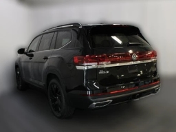 Volkswagen Atlas 2.0T SE w/Technology 4MOTION 2026