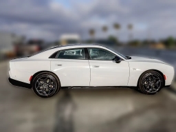 Dodge Charger R/T 4-Door AWD 2026