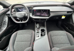 Dodge Charger R/T 4-Door AWD 2026