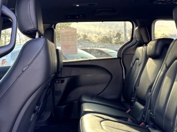 Chrysler Pacifica Select FWD 2026