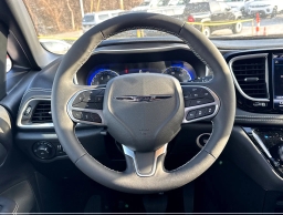 Chrysler Pacifica Select FWD 2026