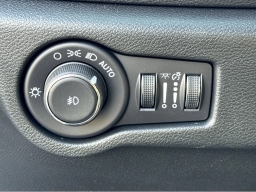 Chrysler Pacifica Select FWD 2026