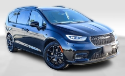 Chrysler Pacifica Select FWD 2026