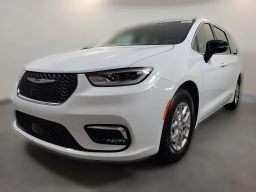 Chrysler Pacifica Select FWD 2026