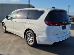 Chrysler Pacifica Select FWD 2027