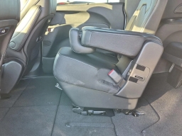 Chrysler Pacifica Select FWD 2027