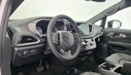 Chrysler Pacifica Select FWD 2025