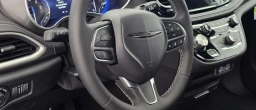 Chrysler Pacifica Select FWD 2025