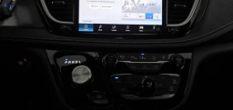 Chrysler Pacifica Select FWD 2025