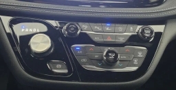 Chrysler Pacifica Select FWD 2025