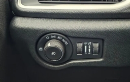 Chrysler Pacifica Select FWD 2025