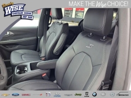 Chrysler Pacifica Select FWD 2026
