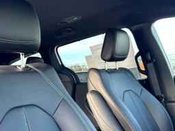 Chrysler Pacifica Select FWD 2026