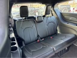 Chrysler Pacifica Select FWD 2026