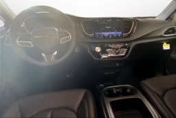 Chrysler Pacifica Select FWD 2026