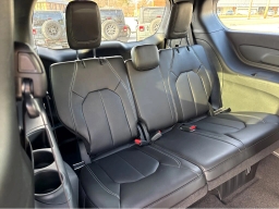 Chrysler Pacifica Select FWD 2026